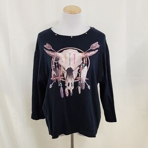 Vintage Buffalo Skull graphic tee long sleeve studded black